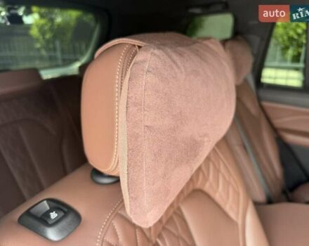 Черный БМВ X7, объемом двигателя 4.39 л и пробегом 180 тыс. км за 71000 $, фото 25 на Automoto.ua