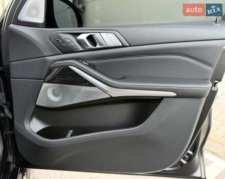 Чорний БМВ X7, об'ємом двигуна 4.39 л та пробігом 75 тис. км за 91700 $, фото 28 на Automoto.ua