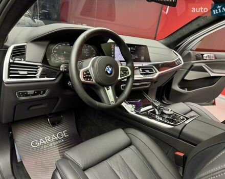 Черный БМВ X7, объемом двигателя 4.4 л и пробегом 33 тыс. км за 88800 $, фото 24 на Automoto.ua