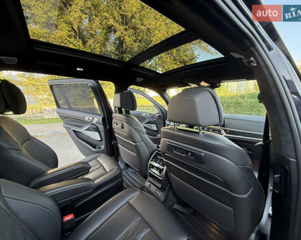 Черный БМВ X7, объемом двигателя 4.39 л и пробегом 29 тыс. км за 81500 $, фото 72 на Automoto.ua