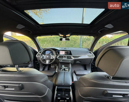 Черный БМВ X7, объемом двигателя 4.39 л и пробегом 29 тыс. км за 81500 $, фото 78 на Automoto.ua