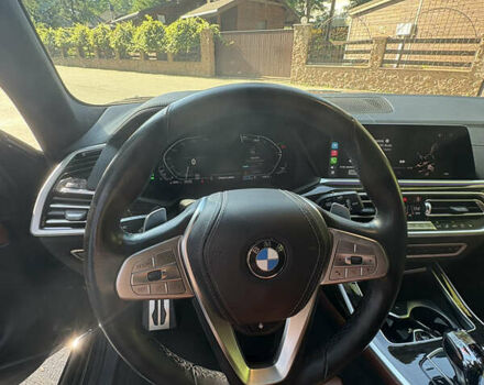 Черный БМВ X7, объемом двигателя 3 л и пробегом 120 тыс. км за 63500 $, фото 10 на Automoto.ua