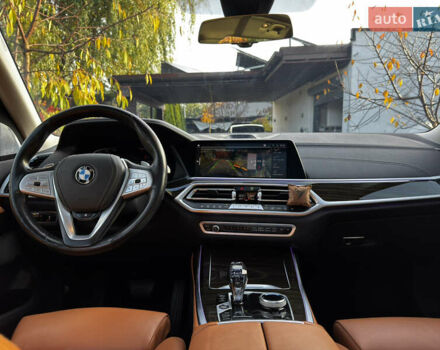 Черный БМВ X7, объемом двигателя 3 л и пробегом 106 тыс. км за 64000 $, фото 5 на Automoto.ua