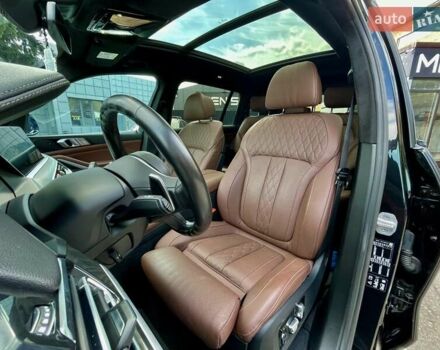 Черный БМВ X7, объемом двигателя 2.99 л и пробегом 99 тыс. км за 77900 $, фото 19 на Automoto.ua