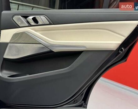 Черный БМВ X7, объемом двигателя 4.4 л и пробегом 88 тыс. км за 82900 $, фото 45 на Automoto.ua