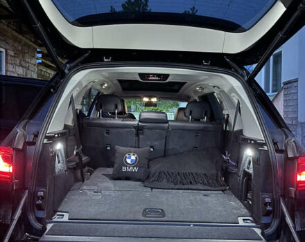 Черный БМВ X7, объемом двигателя 3 л и пробегом 74 тыс. км за 67000 $, фото 19 на Automoto.ua