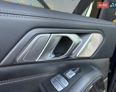 Черный БМВ X7, объемом двигателя 4.39 л и пробегом 29 тыс. км за 81500 $, фото 51 на Automoto.ua