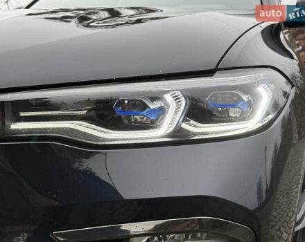 Черный БМВ X7, объемом двигателя 2.99 л и пробегом 60 тыс. км за 94500 $, фото 4 на Automoto.ua