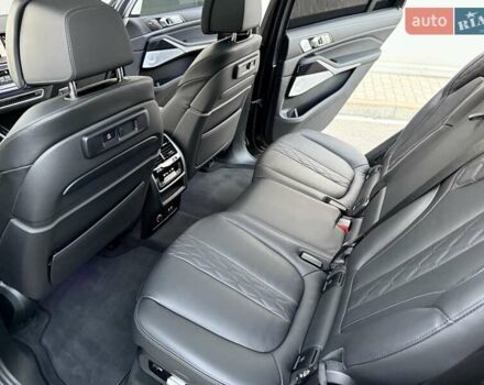 Чорний БМВ X7, об'ємом двигуна 4.39 л та пробігом 75 тис. км за 91700 $, фото 50 на Automoto.ua