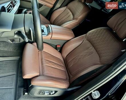 Черный БМВ X7, объемом двигателя 2.99 л и пробегом 87 тыс. км за 88500 $, фото 25 на Automoto.ua