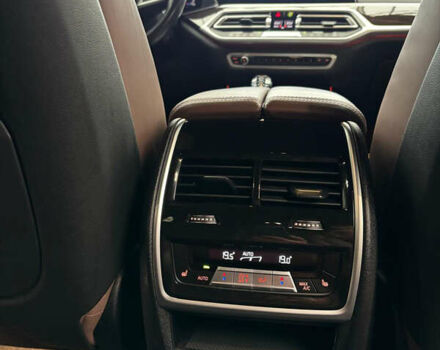 Черный БМВ X7, объемом двигателя 2.99 л и пробегом 60 тыс. км за 94500 $, фото 32 на Automoto.ua