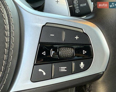 Черный БМВ X7, объемом двигателя 4.39 л и пробегом 29 тыс. км за 81500 $, фото 76 на Automoto.ua