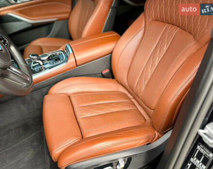 Черный БМВ X7, объемом двигателя 2.99 л и пробегом 102 тыс. км за 82800 $, фото 28 на Automoto.ua