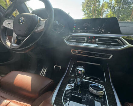 Черный БМВ X7, объемом двигателя 3 л и пробегом 120 тыс. км за 63500 $, фото 9 на Automoto.ua