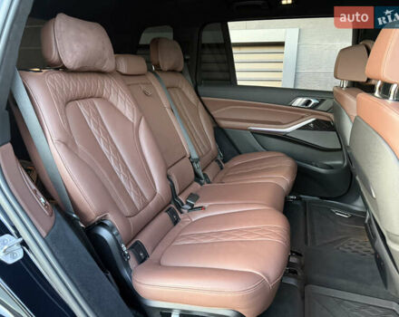 Черный БМВ X7, объемом двигателя 2.99 л и пробегом 87 тыс. км за 88500 $, фото 15 на Automoto.ua