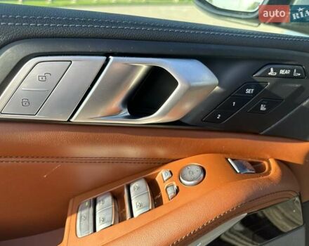 Черный БМВ X7, объемом двигателя 2.99 л и пробегом 71 тыс. км за 79900 $, фото 9 на Automoto.ua