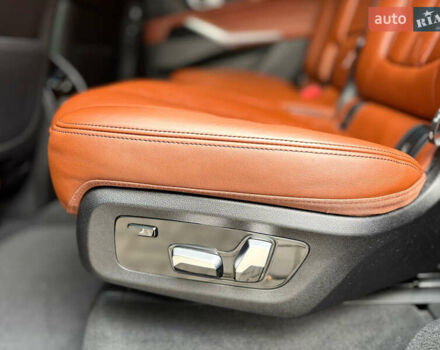 Черный БМВ X7, объемом двигателя 2.99 л и пробегом 102 тыс. км за 82800 $, фото 32 на Automoto.ua