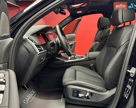 Черный БМВ X7, объемом двигателя 4.4 л и пробегом 33 тыс. км за 88800 $, фото 21 на Automoto.ua
