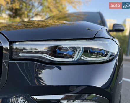 Черный БМВ X7, объемом двигателя 4.39 л и пробегом 29 тыс. км за 81500 $, фото 45 на Automoto.ua