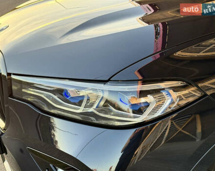 Черный БМВ X7, объемом двигателя 2.99 л и пробегом 87 тыс. км за 88500 $, фото 5 на Automoto.ua