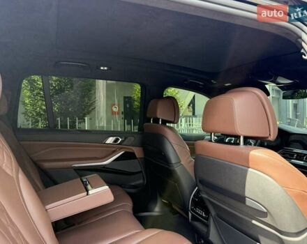 Черный БМВ X7, объемом двигателя 4.39 л и пробегом 180 тыс. км за 71000 $, фото 59 на Automoto.ua