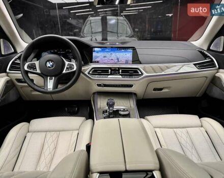 Черный БМВ X7, объемом двигателя 4.4 л и пробегом 88 тыс. км за 82900 $, фото 36 на Automoto.ua