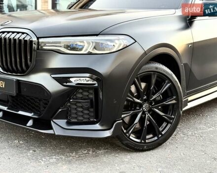 Чорний БМВ X7, об'ємом двигуна 4.39 л та пробігом 75 тис. км за 91700 $, фото 27 на Automoto.ua