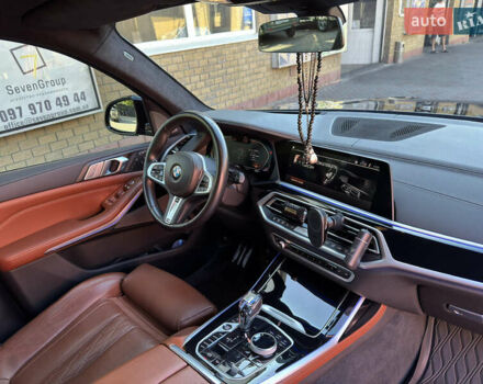 Черный БМВ X7, объемом двигателя 2.99 л и пробегом 83 тыс. км за 88000 $, фото 9 на Automoto.ua