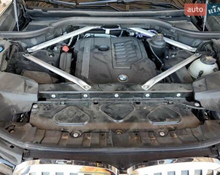Черный БМВ X7, объемом двигателя 3 л и пробегом 105 тыс. км за 30000 $, фото 10 на Automoto.ua