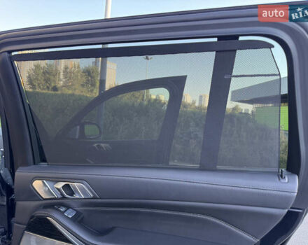 Черный БМВ X7, объемом двигателя 4.39 л и пробегом 29 тыс. км за 81500 $, фото 62 на Automoto.ua