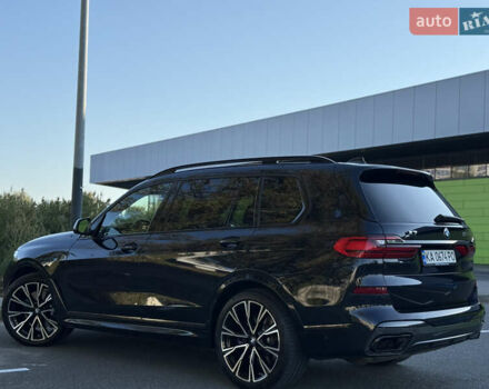Черный БМВ X7, объемом двигателя 4.39 л и пробегом 29 тыс. км за 81500 $, фото 11 на Automoto.ua