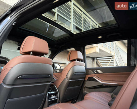 Черный БМВ X7, объемом двигателя 2.99 л и пробегом 87 тыс. км за 88500 $, фото 14 на Automoto.ua