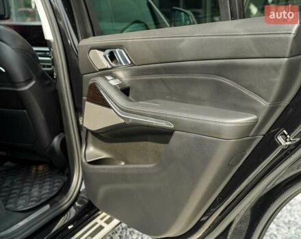 Черный БМВ X7, объемом двигателя 3 л и пробегом 67 тыс. км за 99500 $, фото 64 на Automoto.ua