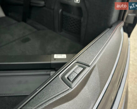 Черный БМВ X7, объемом двигателя 2.99 л и пробегом 41 тыс. км за 89900 $, фото 39 на Automoto.ua