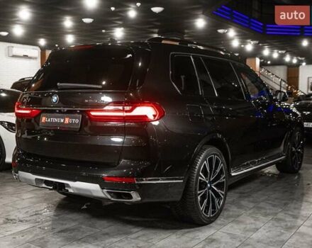 Черный БМВ X7, объемом двигателя 3 л и пробегом 65 тыс. км за 79900 $, фото 90 на Automoto.ua