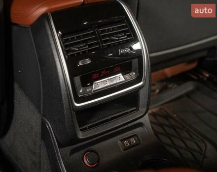 Черный БМВ X7, объемом двигателя 3 л и пробегом 65 тыс. км за 79900 $, фото 4 на Automoto.ua