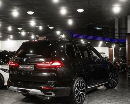 Черный БМВ X7, объемом двигателя 3 л и пробегом 65 тыс. км за 79900 $, фото 105 на Automoto.ua