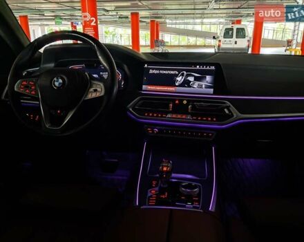 Черный БМВ X7, объемом двигателя 3 л и пробегом 64 тыс. км за 74999 $, фото 36 на Automoto.ua
