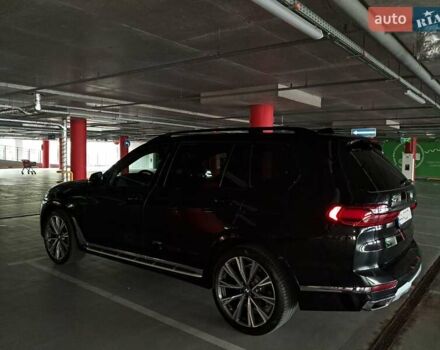Черный БМВ X7, объемом двигателя 3 л и пробегом 64 тыс. км за 74999 $, фото 2 на Automoto.ua