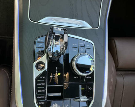 Черный БМВ X7, объемом двигателя 2.99 л и пробегом 37 тыс. км за 92000 $, фото 17 на Automoto.ua