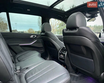 Черный БМВ X7, объемом двигателя 2.99 л и пробегом 41 тыс. км за 89900 $, фото 71 на Automoto.ua