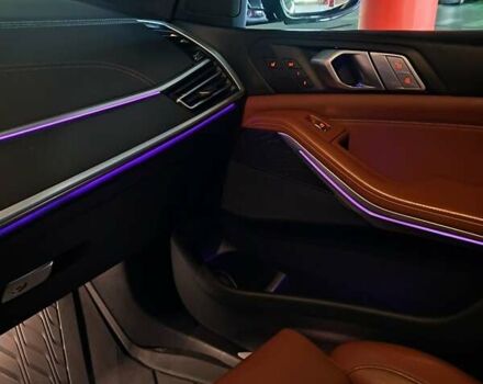 Черный БМВ X7, объемом двигателя 3 л и пробегом 64 тыс. км за 74999 $, фото 13 на Automoto.ua