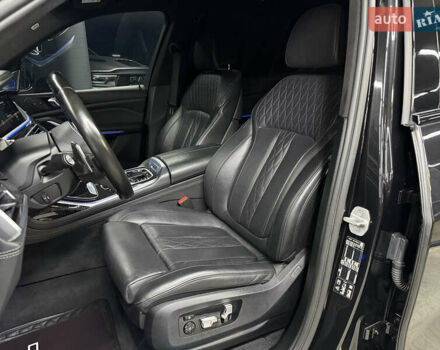 Черный БМВ X7, объемом двигателя 2.99 л и пробегом 55 тыс. км за 113000 $, фото 18 на Automoto.ua
