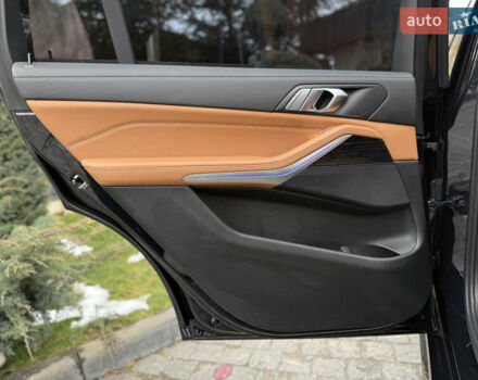 Черный БМВ X7, объемом двигателя 2.99 л и пробегом 117 тыс. км за 103900 $, фото 55 на Automoto.ua