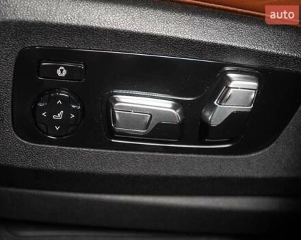 Черный БМВ X7, объемом двигателя 3 л и пробегом 65 тыс. км за 79900 $, фото 113 на Automoto.ua