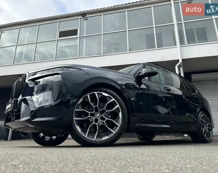 Черный БМВ X7, объемом двигателя 4.4 л и пробегом 40 тыс. км за 140900 $, фото 16 на Automoto.ua