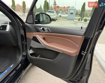 Черный БМВ X7, объемом двигателя 2.99 л и пробегом 90 тыс. км за 108000 $, фото 33 на Automoto.ua