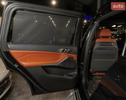 Черный БМВ X7, объемом двигателя 3 л и пробегом 65 тыс. км за 79900 $, фото 3 на Automoto.ua