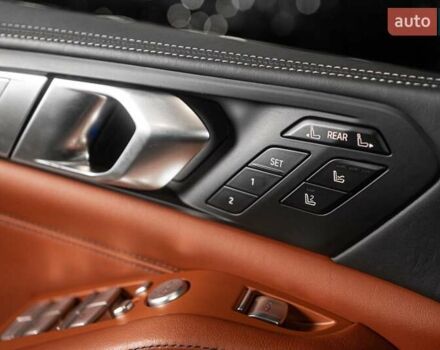 Черный БМВ X7, объемом двигателя 3 л и пробегом 65 тыс. км за 79900 $, фото 57 на Automoto.ua