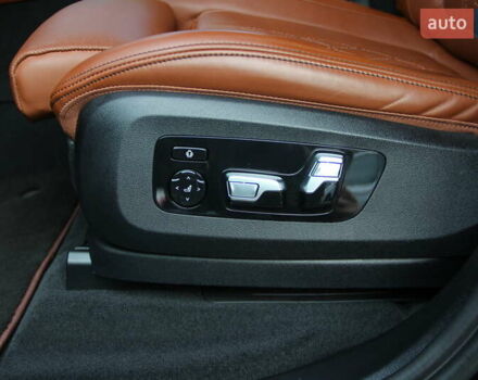 Чорний БМВ X7, об'ємом двигуна 2.99 л та пробігом 85 тис. км за 92000 $, фото 7 на Automoto.ua